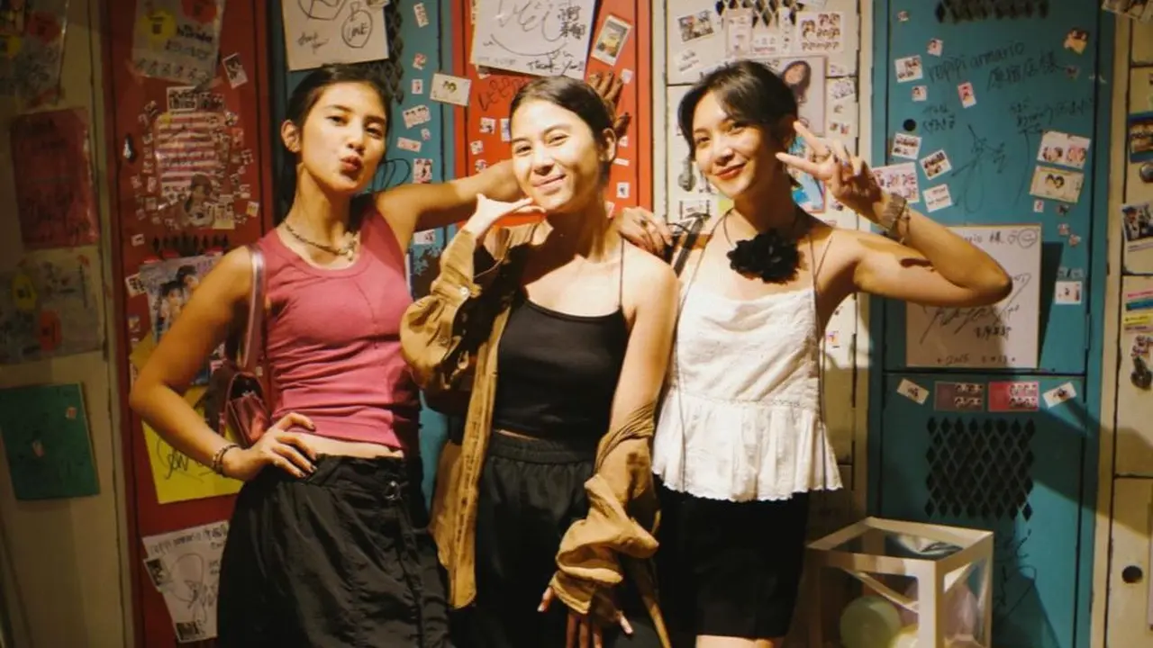 Sheila Dara bersama dua sahabatnya, Fita Anggriani, dan Adinda Thomas (Instagram/@sheiladaisha)