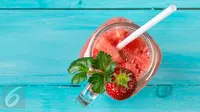 Jus Smoothie Stroberi (iStockphoto)​