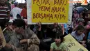 Dengan membawa anaknya yang masih kecil, mereka berbondong-bondong ke balaikota untuk memberikan dukungan pada mantan Walikota Solo untuk menjadi Capres (Liputan6.com/Johan Tallo)