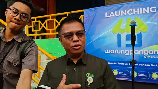 Deputi Bidang Ketersediaan dan Stabilisasi Pangan Bapanas, I Gusti Ketut Astawa di Pasar Tebet Timur, Jakarta, Senin (20/7/2026). (Foto:Liputan6.com/Arief RH)