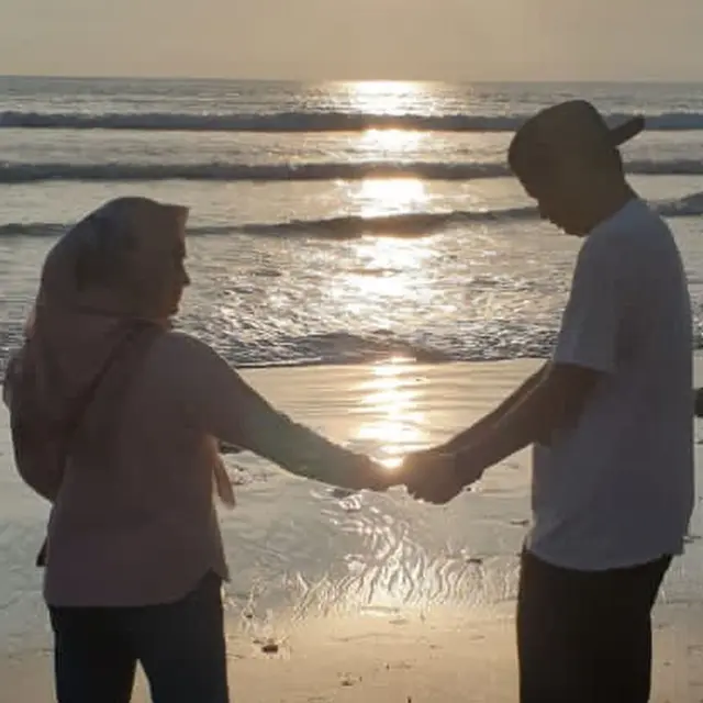 6 Momen Bulan Madu Ikke Nurjanah dan Suami di Bali, Romantis Bak ABG Pacaran