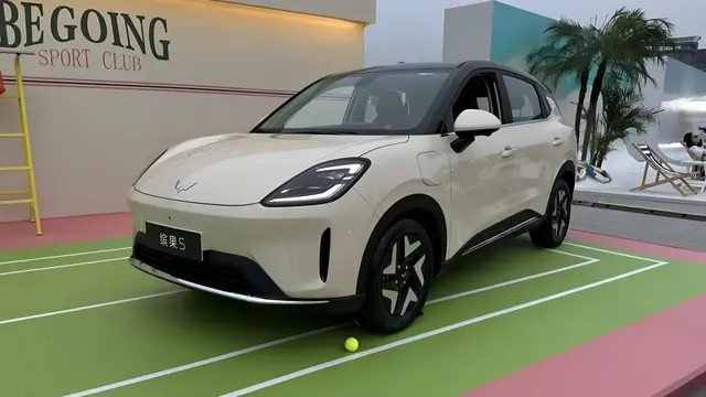 Wuling Binguo S Mengaspal, Mobil Listrik Rp 150 Jutaan Punya Jarak Tempuh 430 Km (Carnewschina)