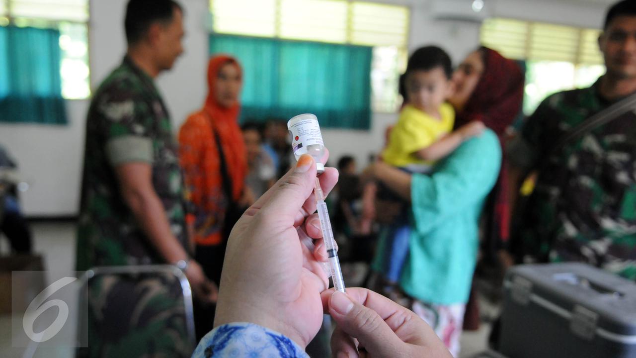 20160718-Kopassus Gelar Vaksinasi Ulang Bagi Anak Prajurit TNI-Jakarta