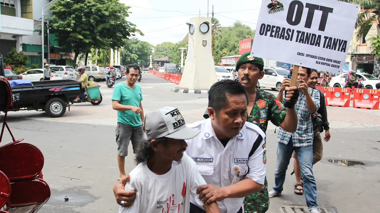 Tukang Becak Jadi Sasaran OTT Istimewa Jelang Demo 2 Desember