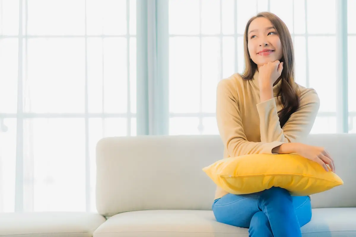wanita agustus bertahan sabar
