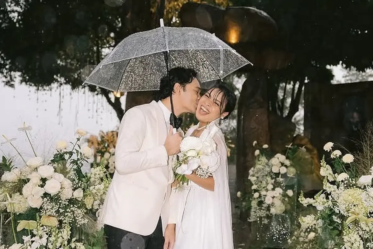 Gregoria Mariska dan Mikha Angelo resmi menikah