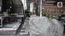 Suasana lapak pedagang di Pasar Pulogadung, Jakarta, yang tutup sementera, Senin (29/6/2020). Perumda Pasar Jaya menutup sementara Pasar Pulogadung selama tiga hari hingga 27 Juni 2020 setelah ditemukannya seorang pedagang positif Covid-19 berdasarkan hasil Swab Test. (merdeka.com/Iqbal S Nugroho)