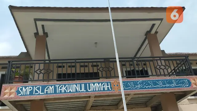 SMP Islam Takwinul Ummah