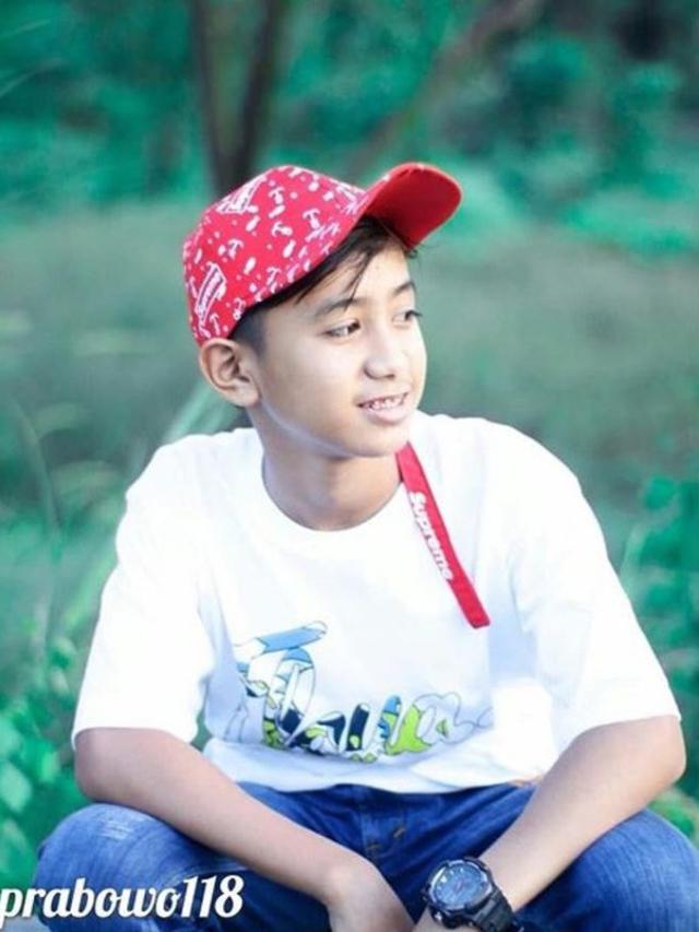 Potret ganteng Bowo Tik Tok (Hak Cipta: Credit: via instagram.com/prabowo118/ssm)