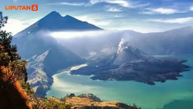 Banner Infografis Kronologi Turis Jatuh di Gunung Rinjani.