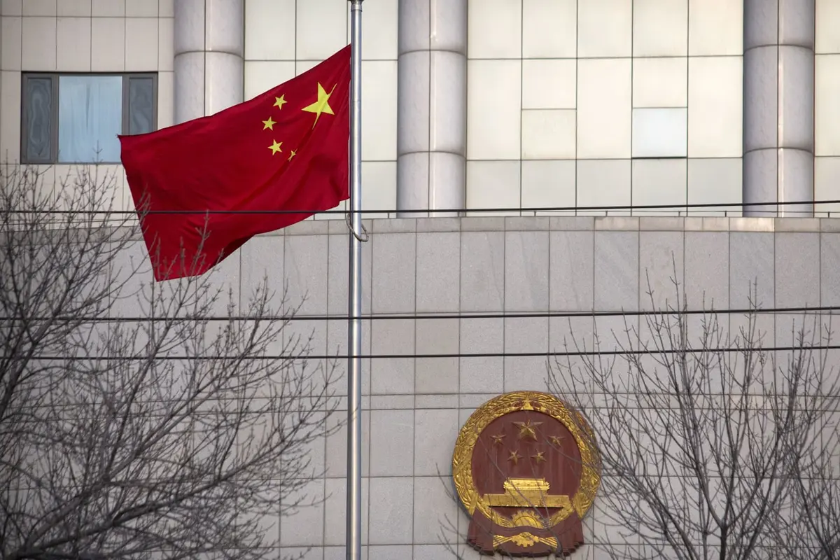 Ilustrasi bendera Republik Rakyat China (AP/Mark Schiefelbein)