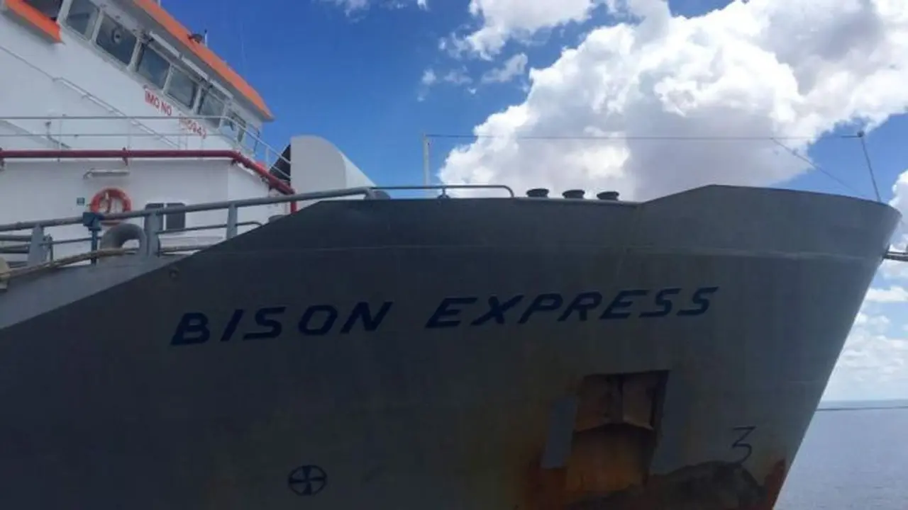 Kapal Bison Express di Pelabuhan Wyndham, Australia Barat. (ABC Rural: Matt Brann)