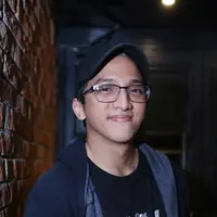 Beberapa pemeran memiliki aturan sendiri untuk menerima setiap tawaran bermain dalam film maupun sinetron. Hal ini juga berlaku bagi komika, Ge Pamungkas. (Nurwahyunan/Bintang.com)