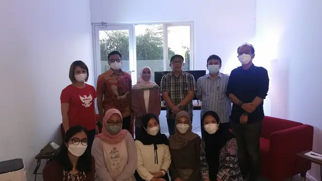 Kolaborasi Ekspresi Seni (Koleksi) vol. 2: Plasti-City, yang dipersembahkan oleh Kedai Kopi Dab, Kopi Tanpa Plastik. (Dok. Ist/Kopi Dab)