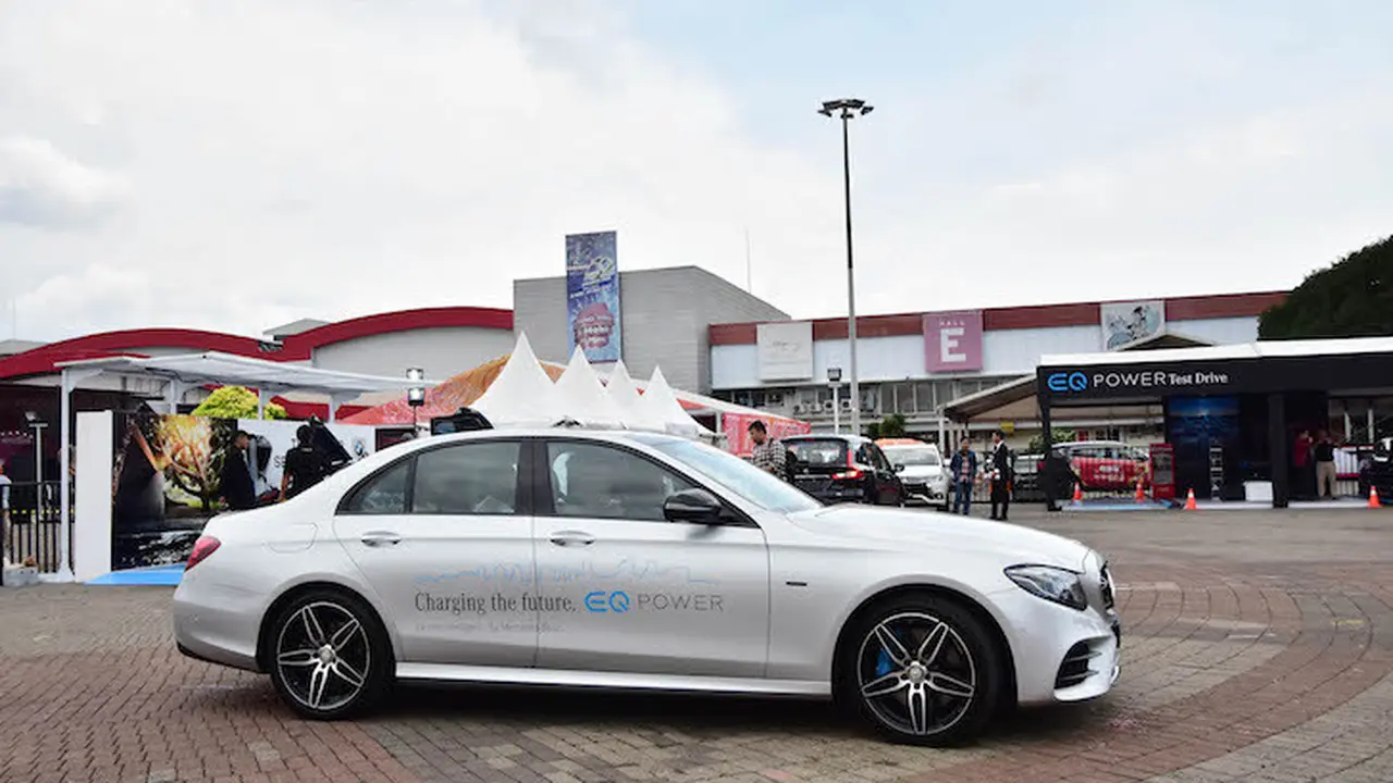 Mercedes-Benz E 350 e EQ Power