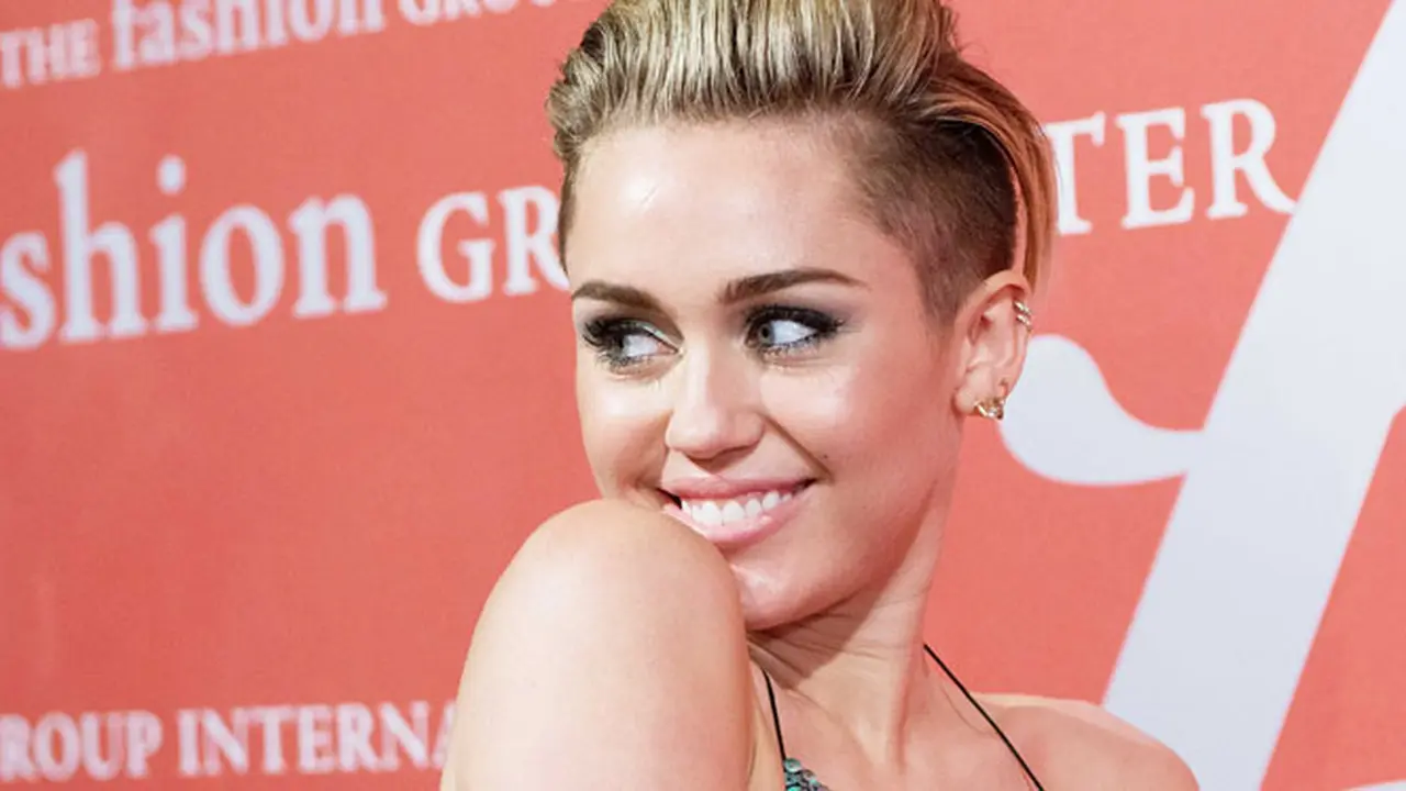 miley-140130b.jpg