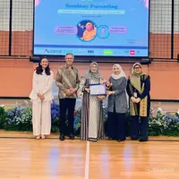 Seminar parenting ini diselenggarakan sebagai bentuk sinergi antara SMP Labschool Kebayoran dan orang tua dalam mendukung proses tumbuh kembang peserta didik, khususnya pada fase remaja.