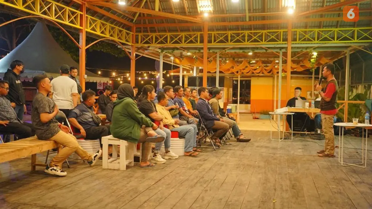 Aksi Bersih-Bersih Pantai