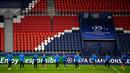Para pemain RB Leipzig melakukan latihan jelang laga Liga Champions di Stadion Parc des Princes, Paris, Selasa (24/11/2020). RB Leipzig akan berhadapn dengan Paris Saint-Germain. (AFP/Frank Fife)