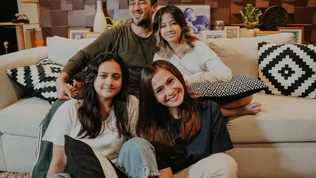 Merencanakan Keuangan Harus Dimulai Sejak Dini, Ini Cara Ersa Mayori Ajarkan Anaknya Untuk Melek Investasi