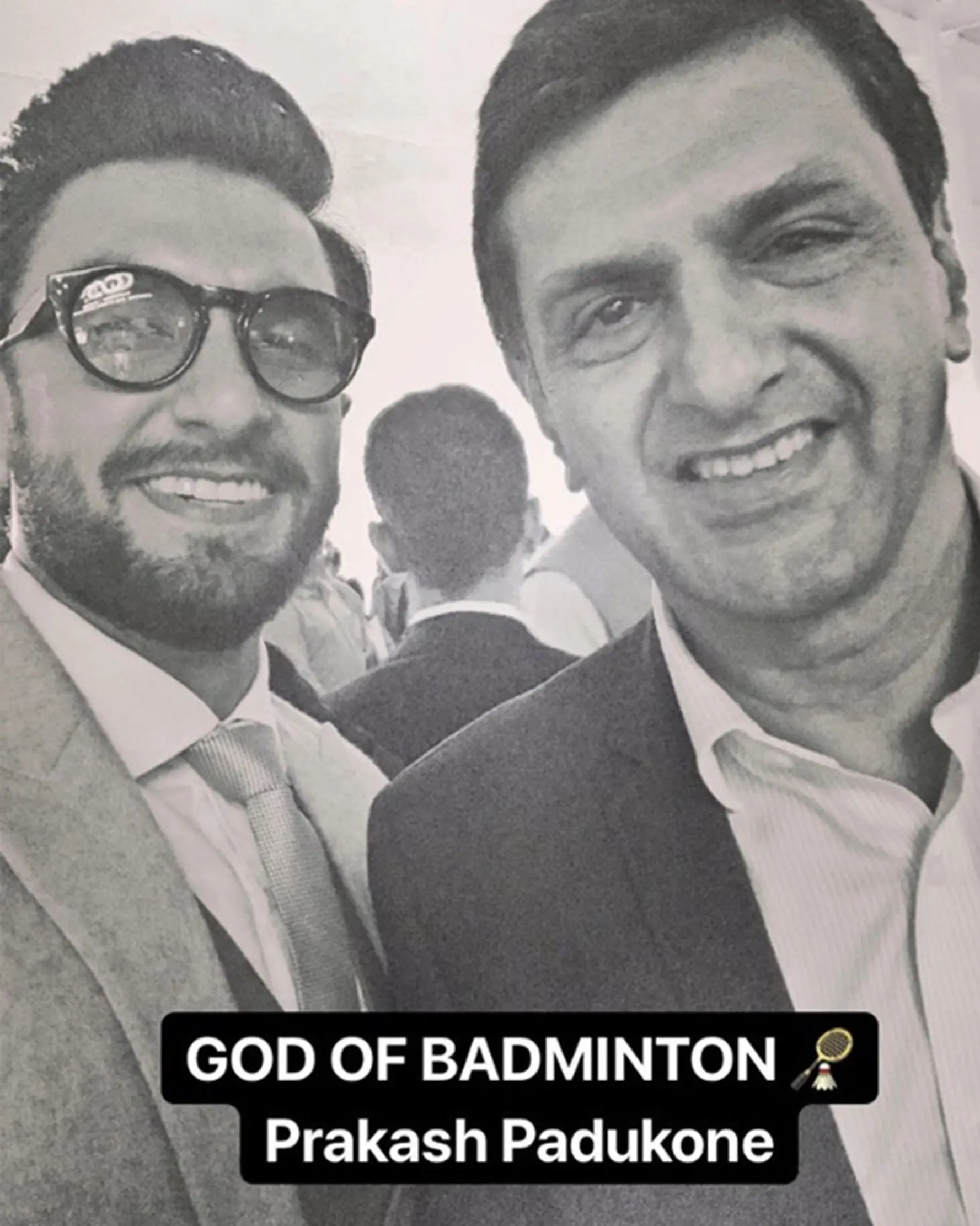 	Ranveer Singh bersama ayah Deepika Padukone yang juga merupakan mantan atlet bulutangksi terkenal India, Prakash Padukone. (Instagam)