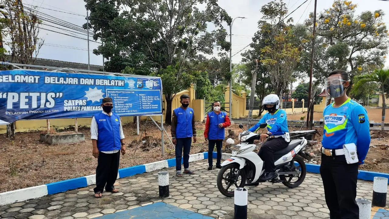 Pelatihan SIM Polres Pamekasan. (Dian Kurniawan/Liputan6.com)
