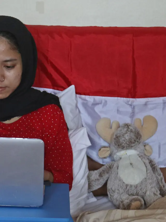 Potret Para Karyawan Saat Work From Home