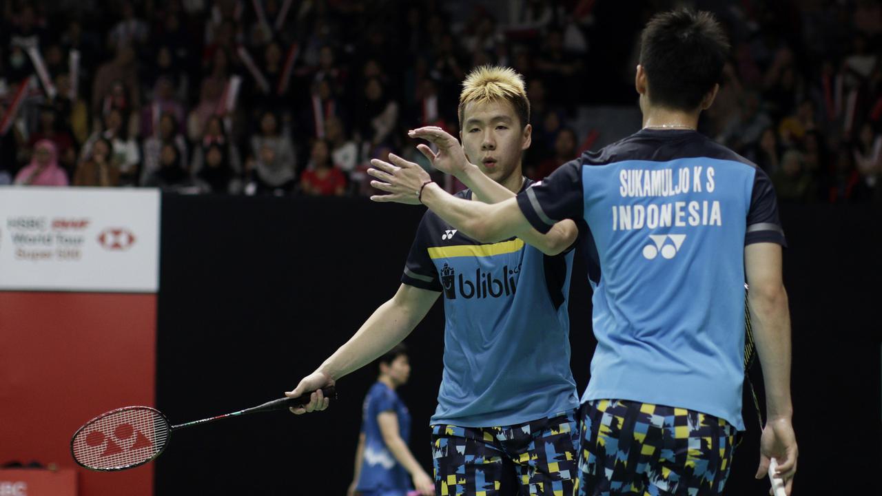 Ganda putra Indonesia, Kevin Sanjaya / Marcus Gideon, merayakan kemenangan atas rekan senegaranya. (Bola.com/Yoppy Renato)