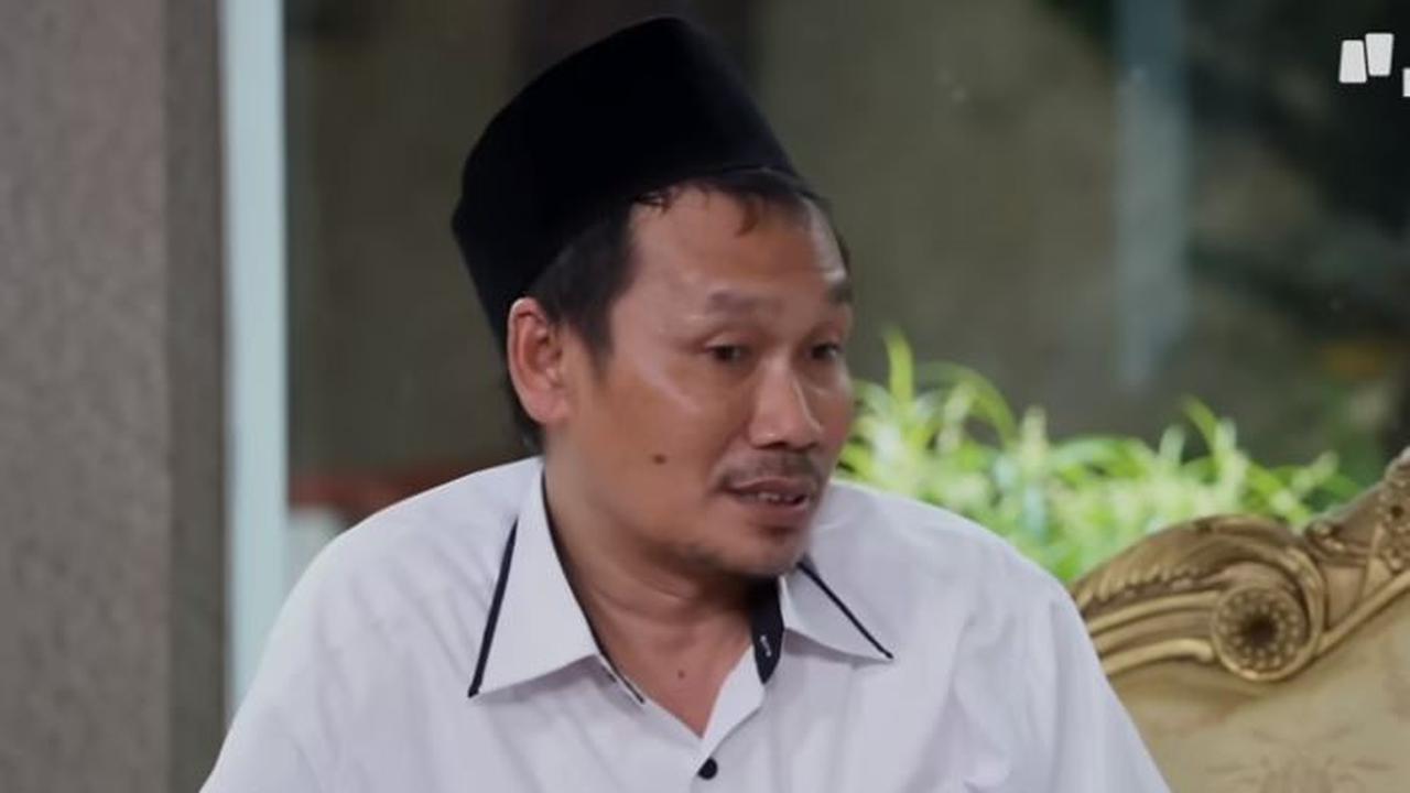 KH Bahauddin Nursalim atau Gus Baha, santri Mbah Moen pakar tafsir Al-Qur'an dan ahli Fiqih. (Foto: YT Najdwa Shihab)