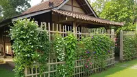 10 Ide Tanaman Rambat untuk Pagar Bambu Biar Kelihatan Lebih Hidup, Makin Estetik
