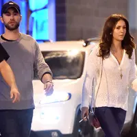 Nina Dobrev dan Chace Crawford (via eonline.com)