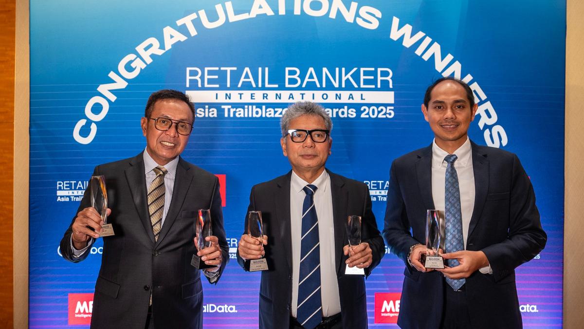 Komitmen Jaga Kinerja dan Fokus di UMKM, BRI Boyong 5 Penghargaan di Retail Banker International Asia Trailblazer Awards