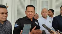 Bamsoet menemui Penjabat (Pj) Gubernur DKI Jakarta Heru Budi Hartono di Balai Kota DKI Jakarta, Selasa (14/3/2023). Kedatangannya untuk membahas Formula E.