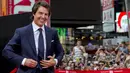 Aktor  Hollywood, Tom Cruise berpose saat acara  pemutaran perdana film " Mission Impossible : Rogue Nation”  di New York, AS, Senin (27/7/ 2015). Film ini adalah yang kelima dalam serial  Mission: Impossible. (REUTERS/Brendan McDermid)
