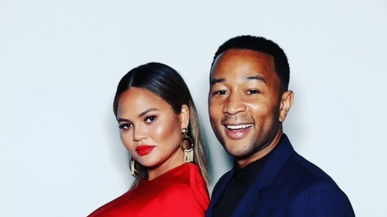 [Bintang] Chrissy Teigen - John Legend