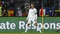 Cristiano Ronaldo merayakan gol kedua timnya di laga Armenia vs Portugal Kualifikasi Piala Dunia 2026 Grup F di Vazgen Sargsyan Stadium, 6 September 2025. (AP Photo/Hakob Berberyan)