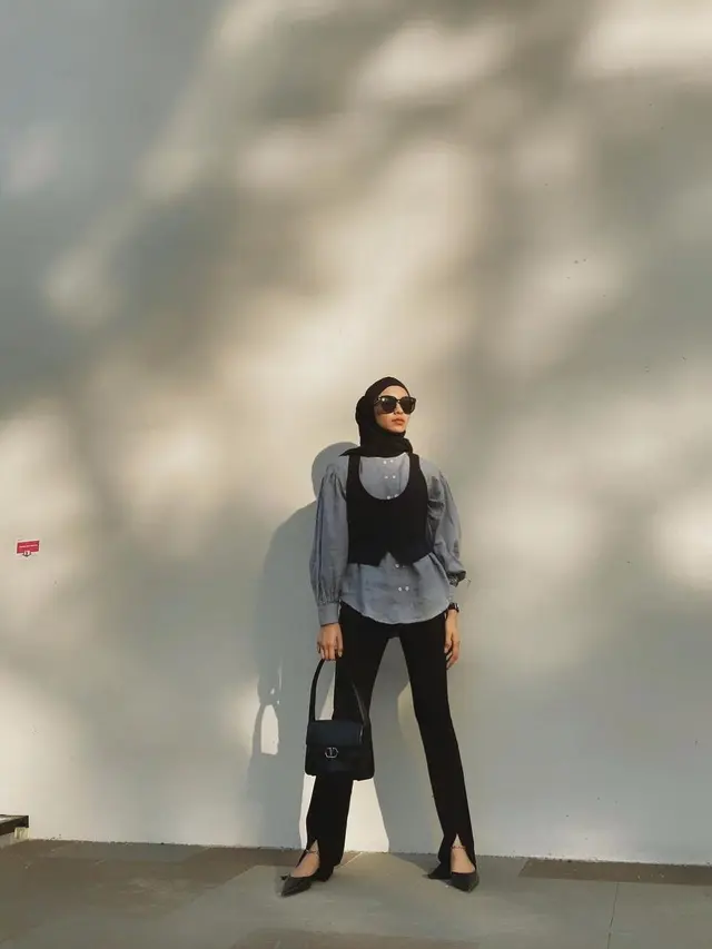 6 Style Hijab Ala Fita Wulansari
