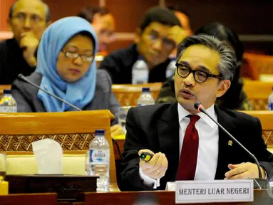Menteri Luar Negeri Marty Natalegawa melakukan rapat dengan Komisi I DPR pada 17 September 2014 (Liputan6.com/Andrian M Tunay)