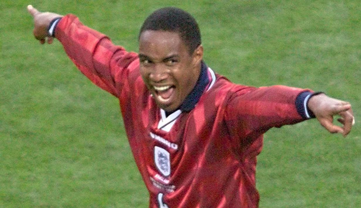 4. Pauk Ince, gelandang legendaris Inggris ini bergabung dengan MU pada tahun 1989. Kemudian dirinya hijrah ke Inter Milan sebelum akhirnya kembali ke Liga Inggris dan bergabung bersama Liverpool. (AFP/Toshifumi Kitamura)