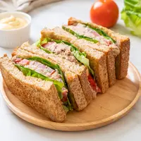Resep sandwich tuna untuk diet./Copyright shutterstock.com/id/g/topnatthapon