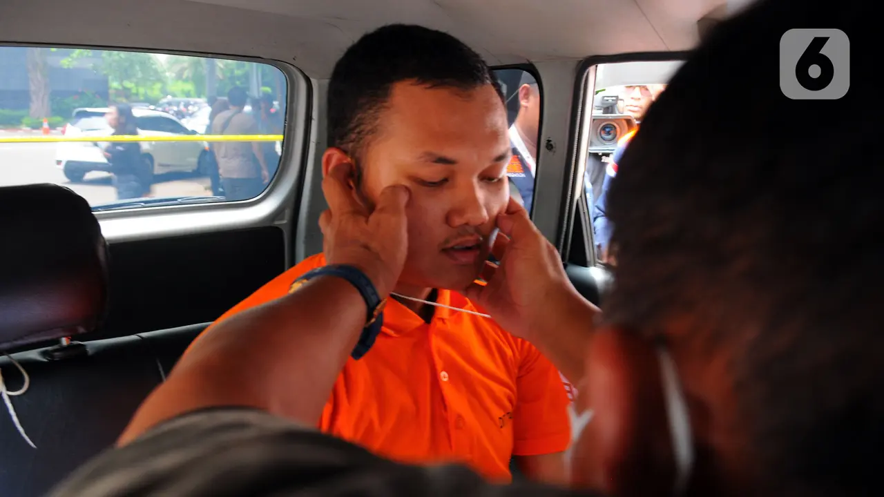 Anggota Densus 88 Bripda HS Jalani Rekonstruksi Pembunuhan Sopir Taksi Online