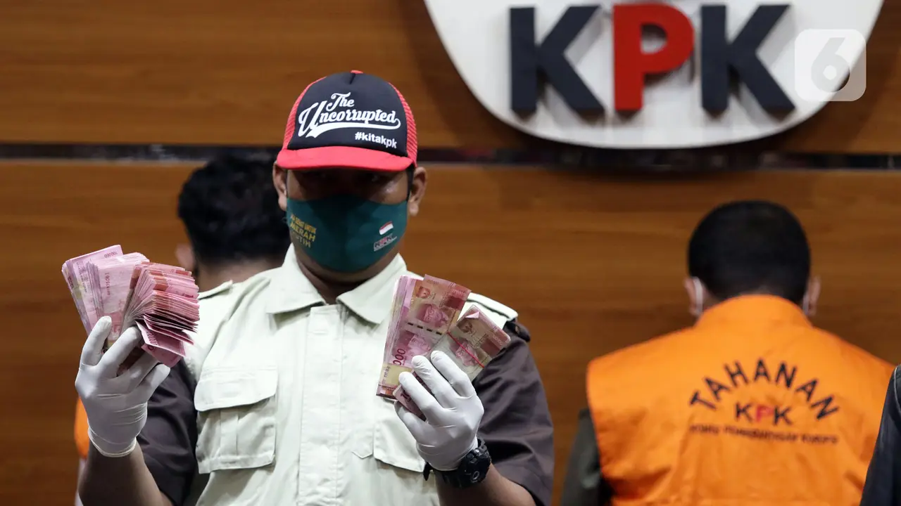 FOTO: OTT Bupati Langkat, KPK Sita Uang Rp 786 Juta