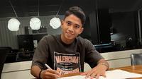 Marselino Ferdinan resmi diperkenalkan sebagai pemain baru KMSK Deinze (Twitter KMSK Deinze)