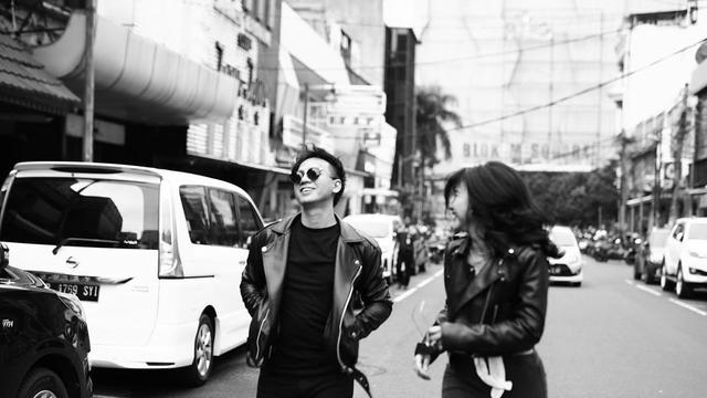 Punya Selera Sama, Ini 6 Potret Prewedding Adinda Azani dan Armand Zachary