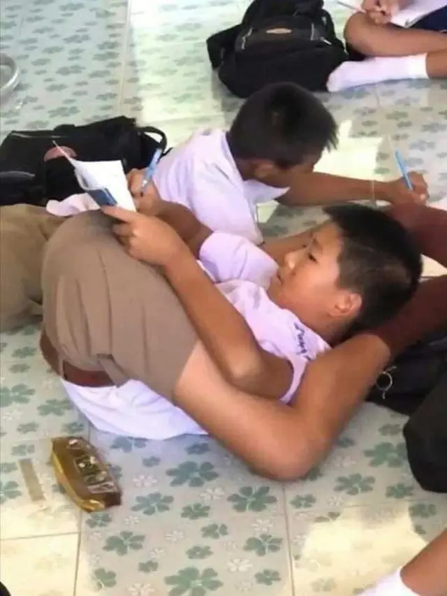 8 Potret Orang Mempersulit Diri Sendiri Ini Bikin Geleng Kepala