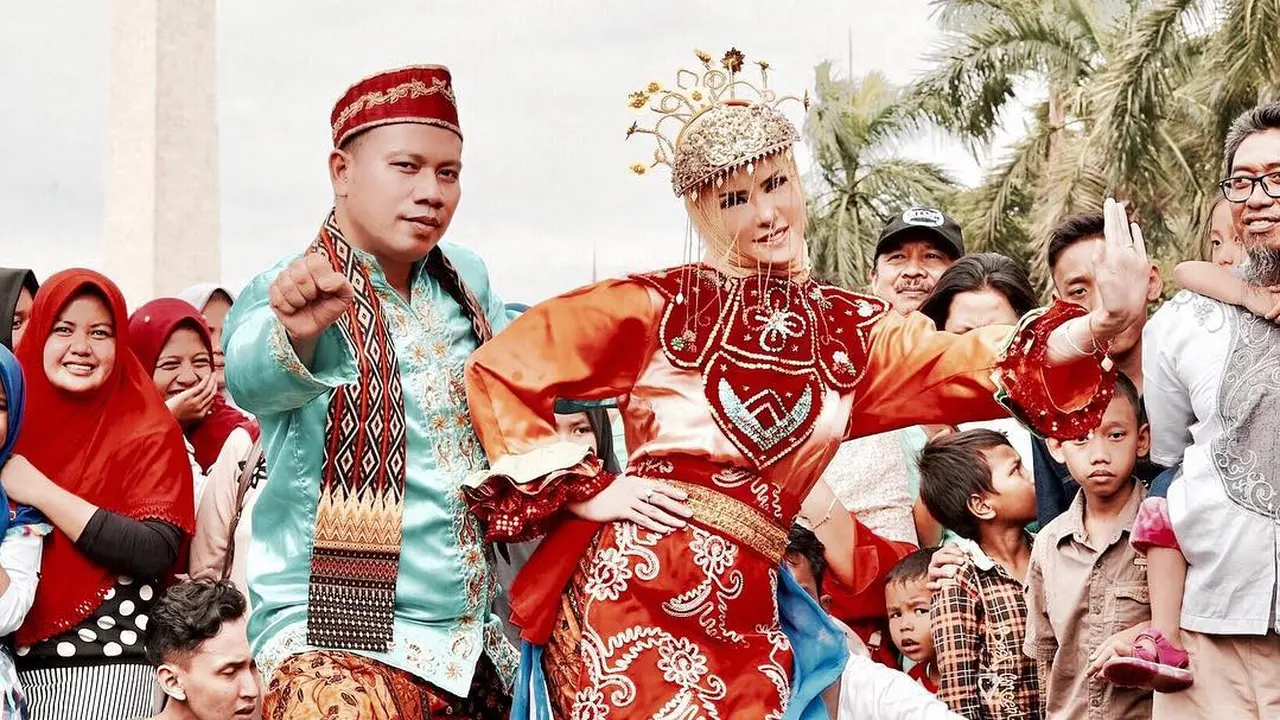 [Bintang] Vicky Prasetyo dan Angel Lelga