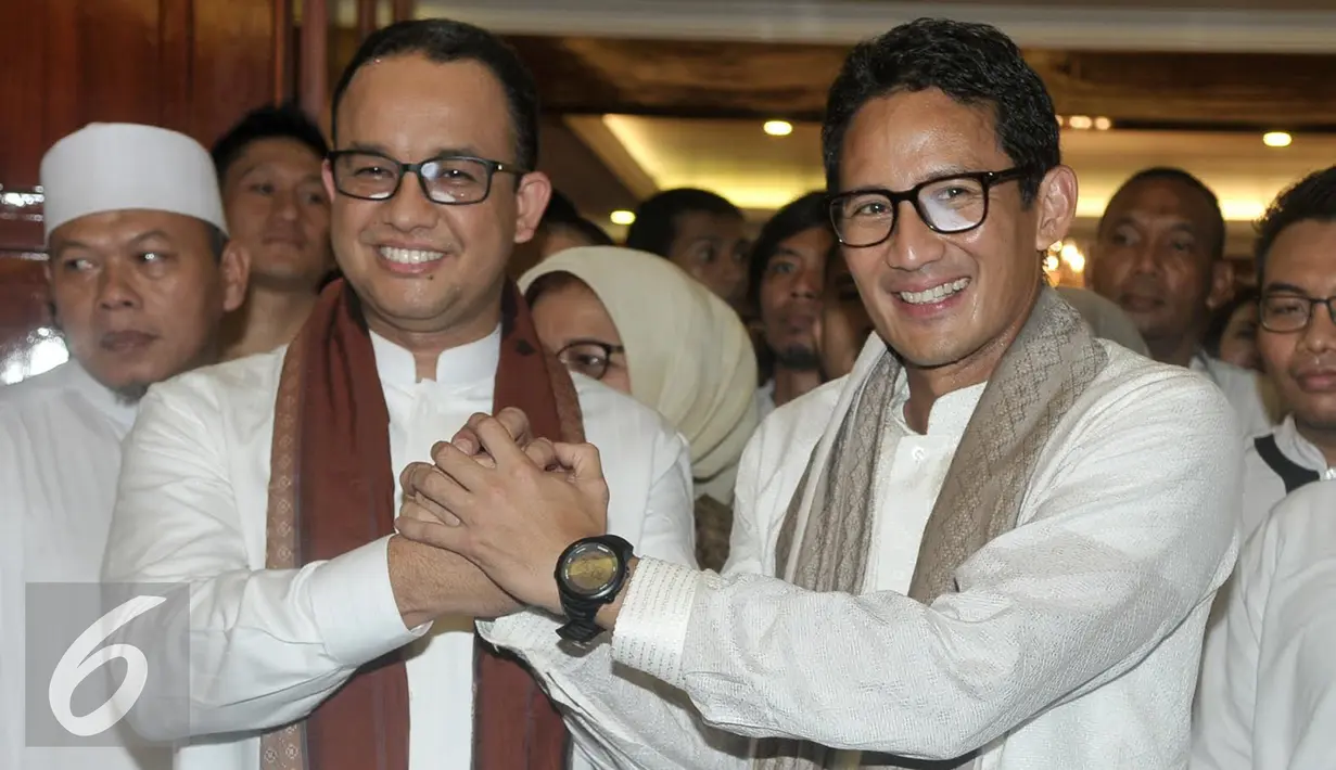 Partai Gerindra dan PKS resmi mengusung Anies dan Sandiaga sebagai Cagub dan Cawagub DKI Jakarta 2017, Jakarta, Jumat (23/9). (Liputan6.com/Yoppy Renato)