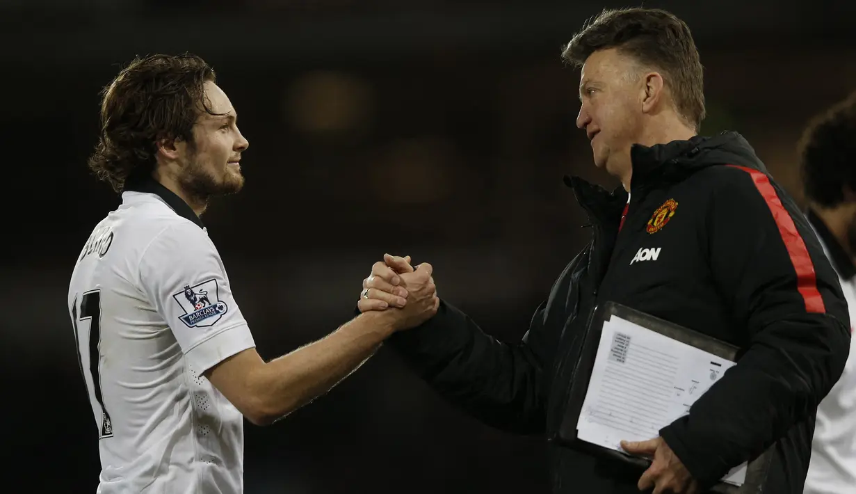 Daley Blind. Manchester United mendatangkannya dari Ajax Amsterdam di deadline day musim panas 2014/2015, 1 September 2014. Ia direkomendasikan oleh pelatih anyar Setan Merah saat itu, Louis van Gaal. Total 4 musim, ia tampil dalam 141 laga dengan mencetak 6 gol. (Foto: AFP/Adrian Dennis)