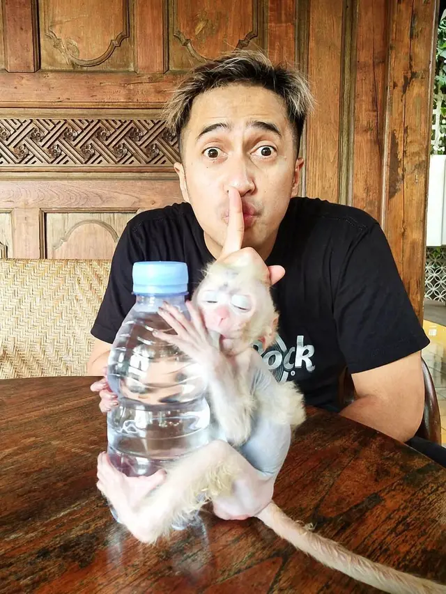 Potret Candy Laura, Monyet Pantai Peliharaan Irfan Hakim yang Jadi Sorotan. (Sumber: Instagram/irfanhakim75)