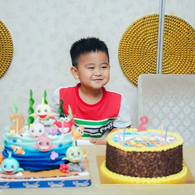 Potret Pesta Ultah Anak Kahiyang Ayu, Ada Kaesang Gandeng Erina Gudono